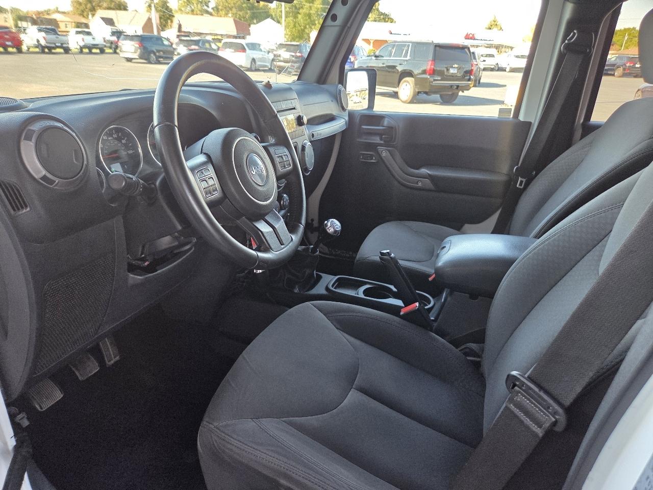 Jeep Wrangler Unlimited Sport 4WD 2017
