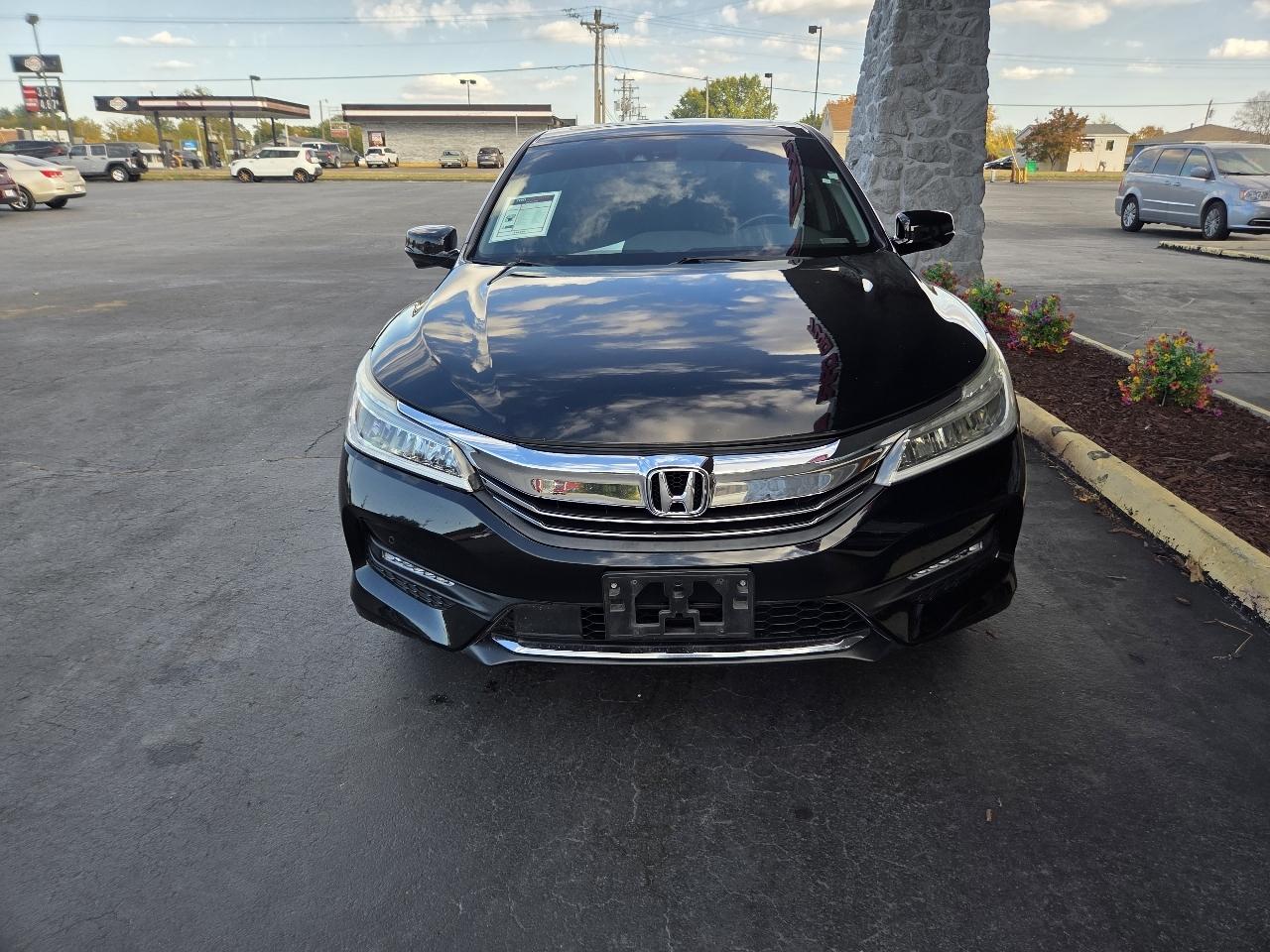 Honda Accord Touring V6 Sedan 6-Spd AT 2016