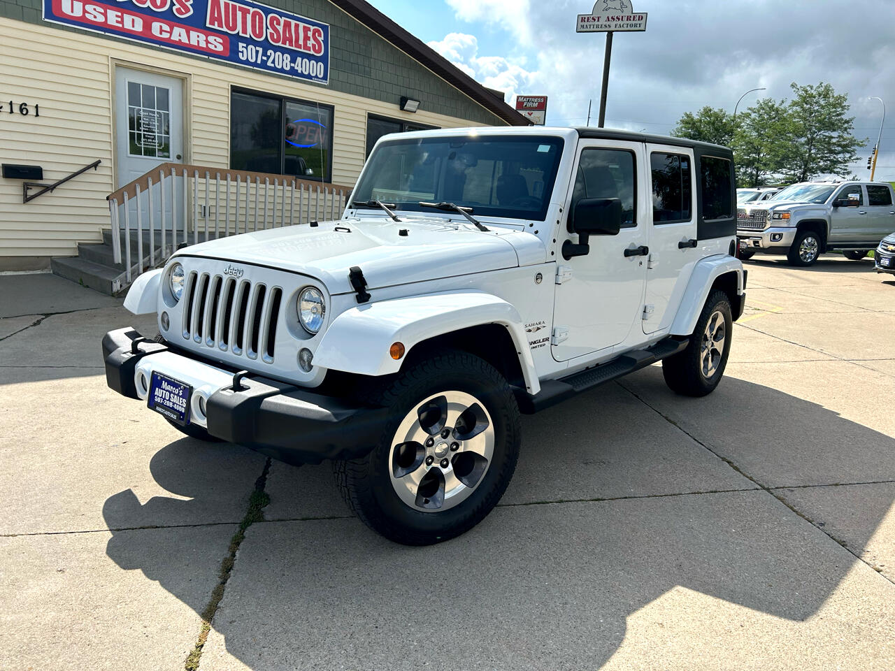 2016 Jeep Wrangler 4WD 4dr Sahara