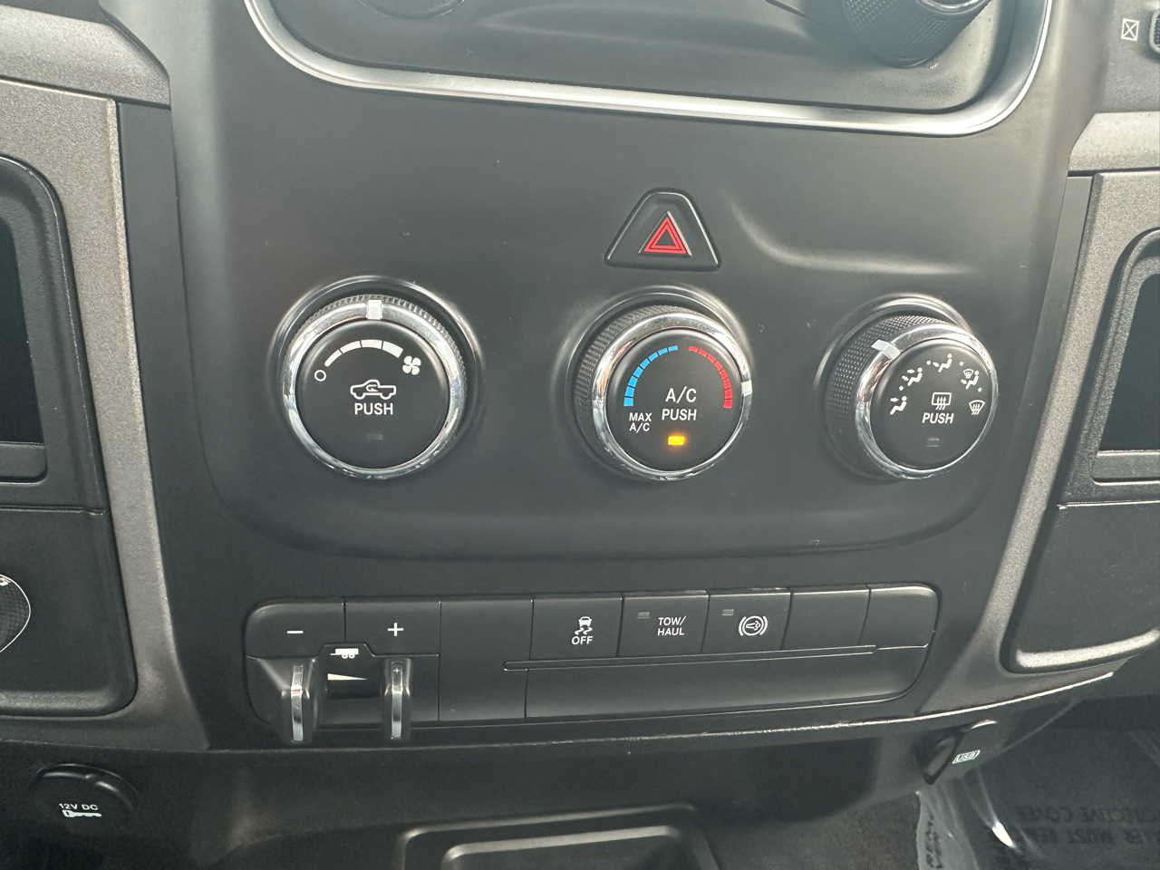 RAM 2500 4WD Crew Cab 149" Tradesman 2014