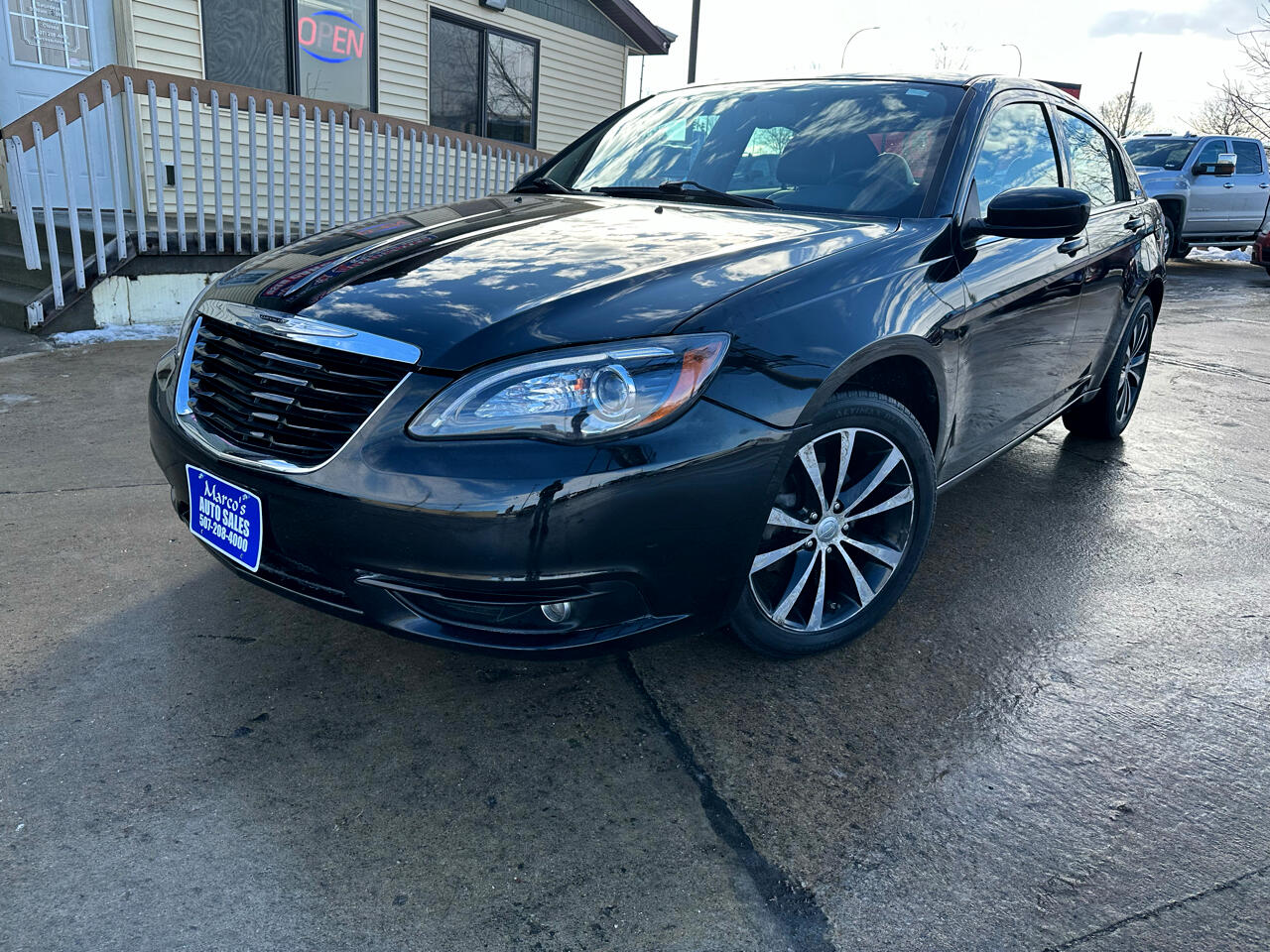 2011 Chrysler 200 4dr Sdn S
