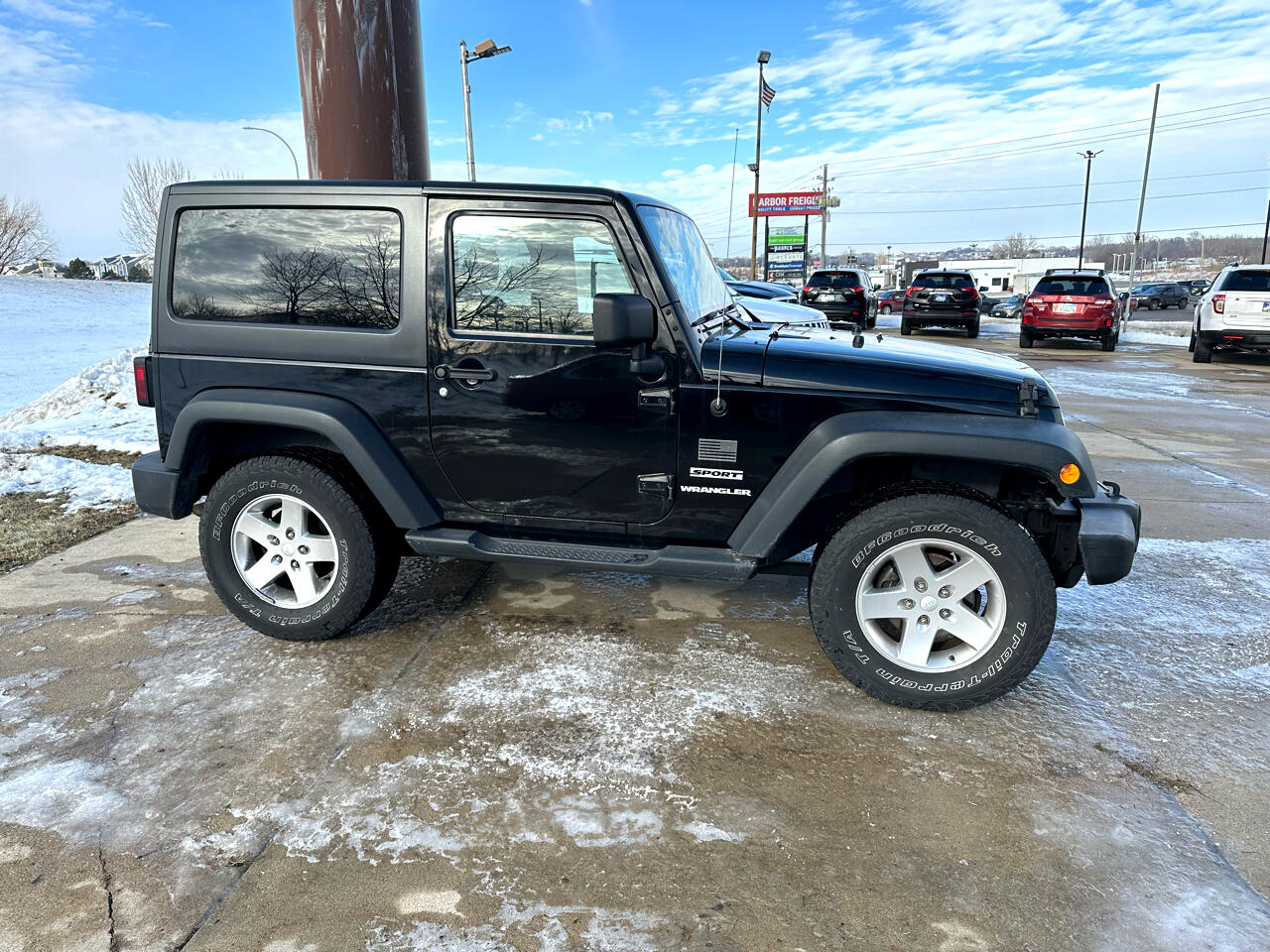 Jeep Wrangler 4WD 2dr Sport 2013