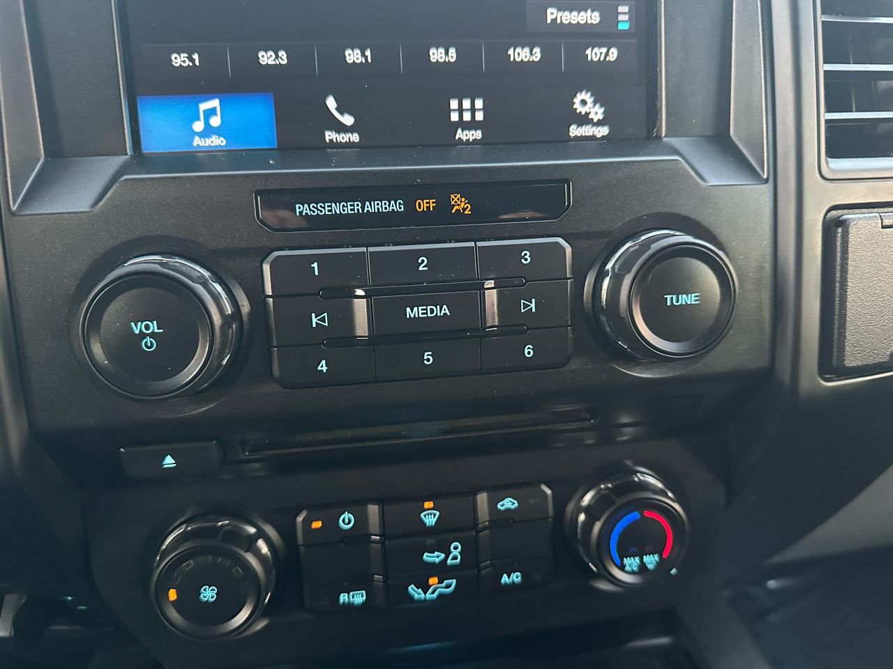 Ford F-150 King Ranch 4WD SuperCrew 5.5' Box 2018