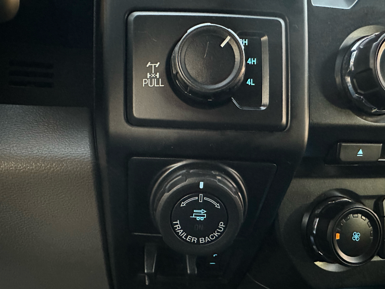 Ford F-150 King Ranch 4WD SuperCrew 5.5' Box 2018