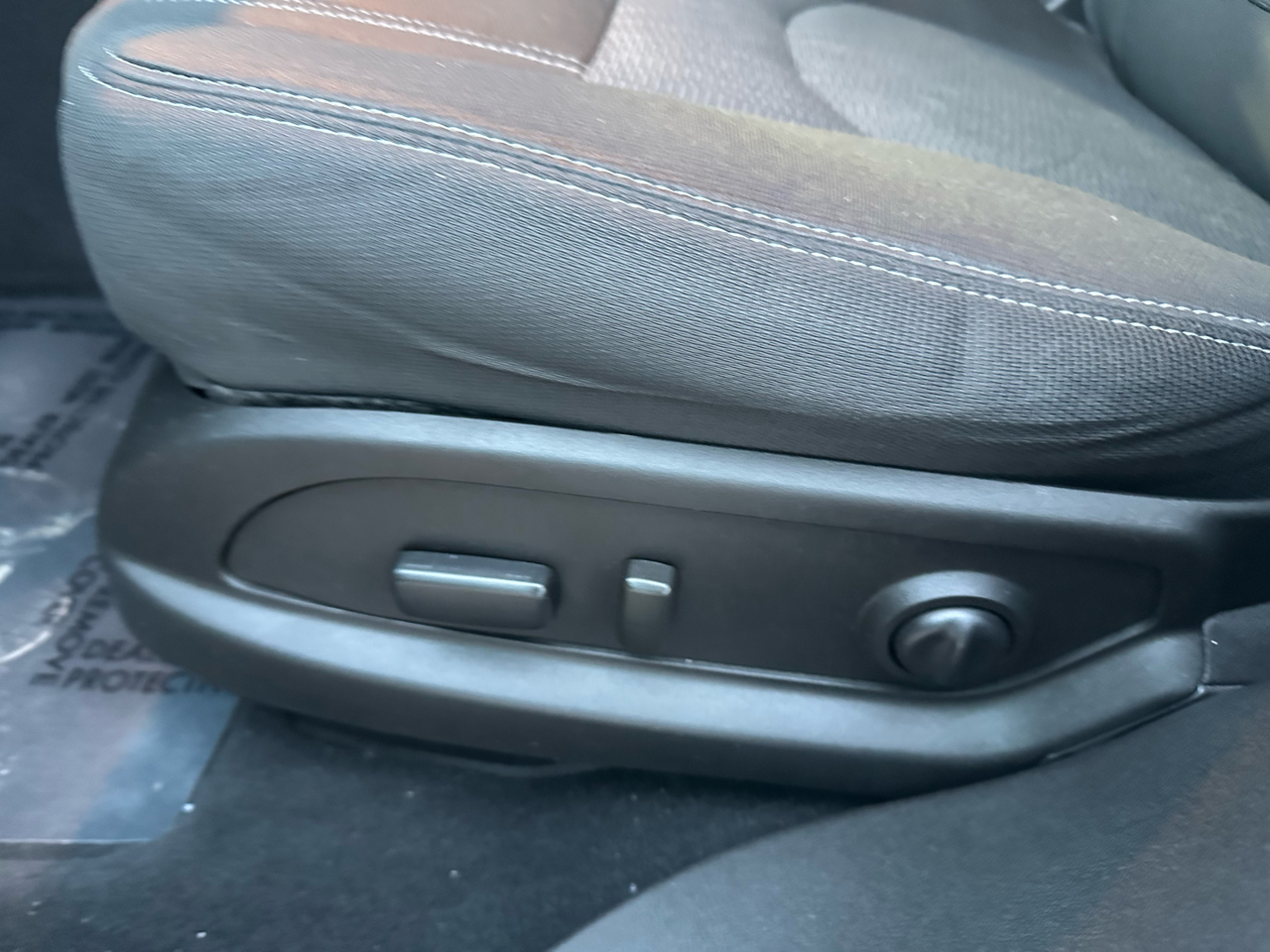 Chevrolet Traverse AWD 4dr LT w/1LT 2015