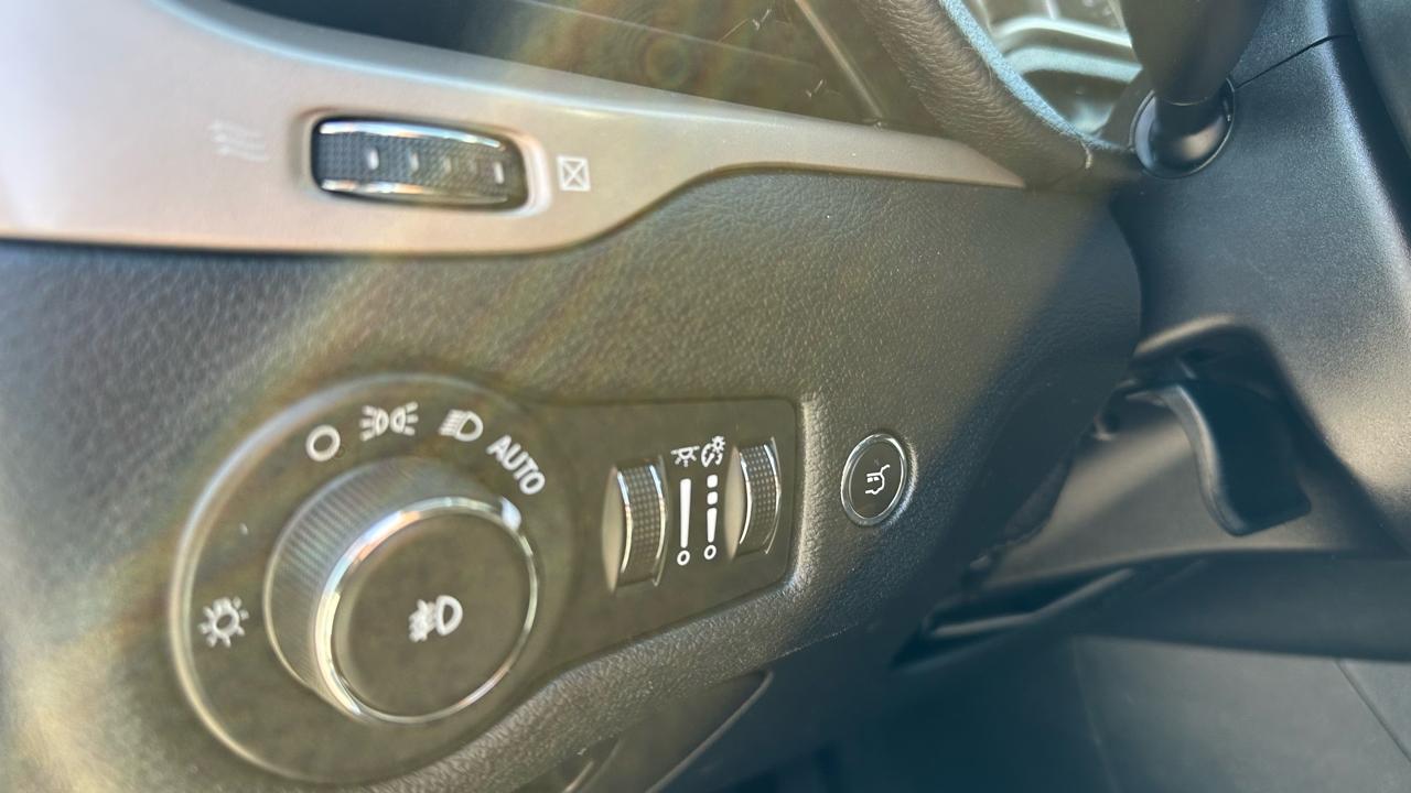 Jeep Cherokee 4WD 4dr Altitude *Ltd Avail* 2016