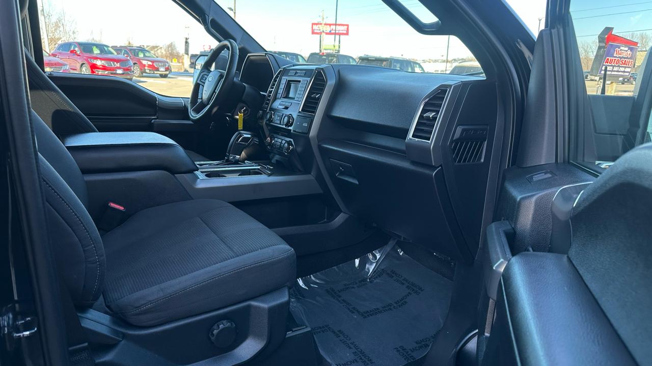 Ford F-150 XLT SuperCab Short Bed 4WD 2016