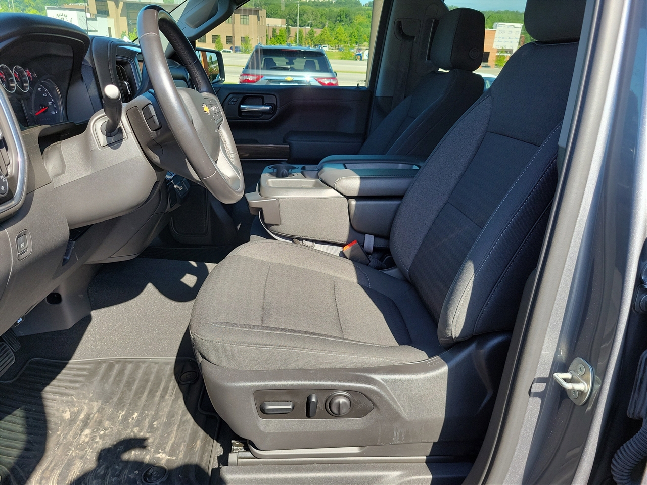 Chevrolet Silverado 1500 LT Crew Cab 2WD 2021