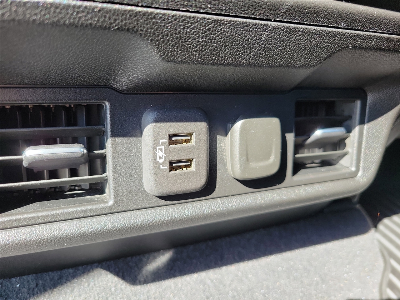 Chevrolet Silverado 1500 LT Crew Cab 2WD 2021