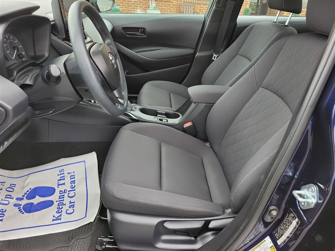 Toyota Corolla LE 2024