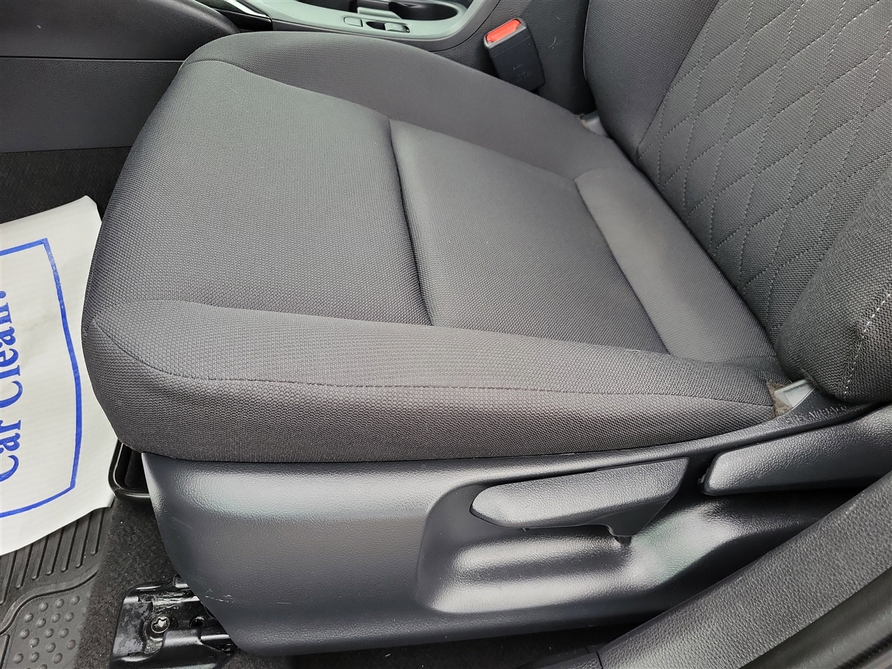 Toyota Corolla LE 2024