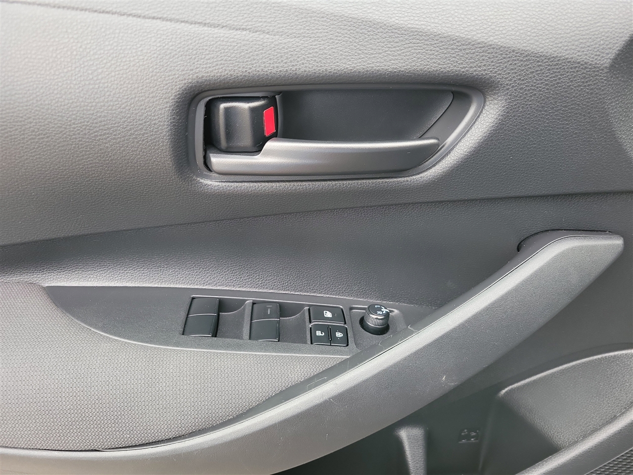 Toyota Corolla LE 2024