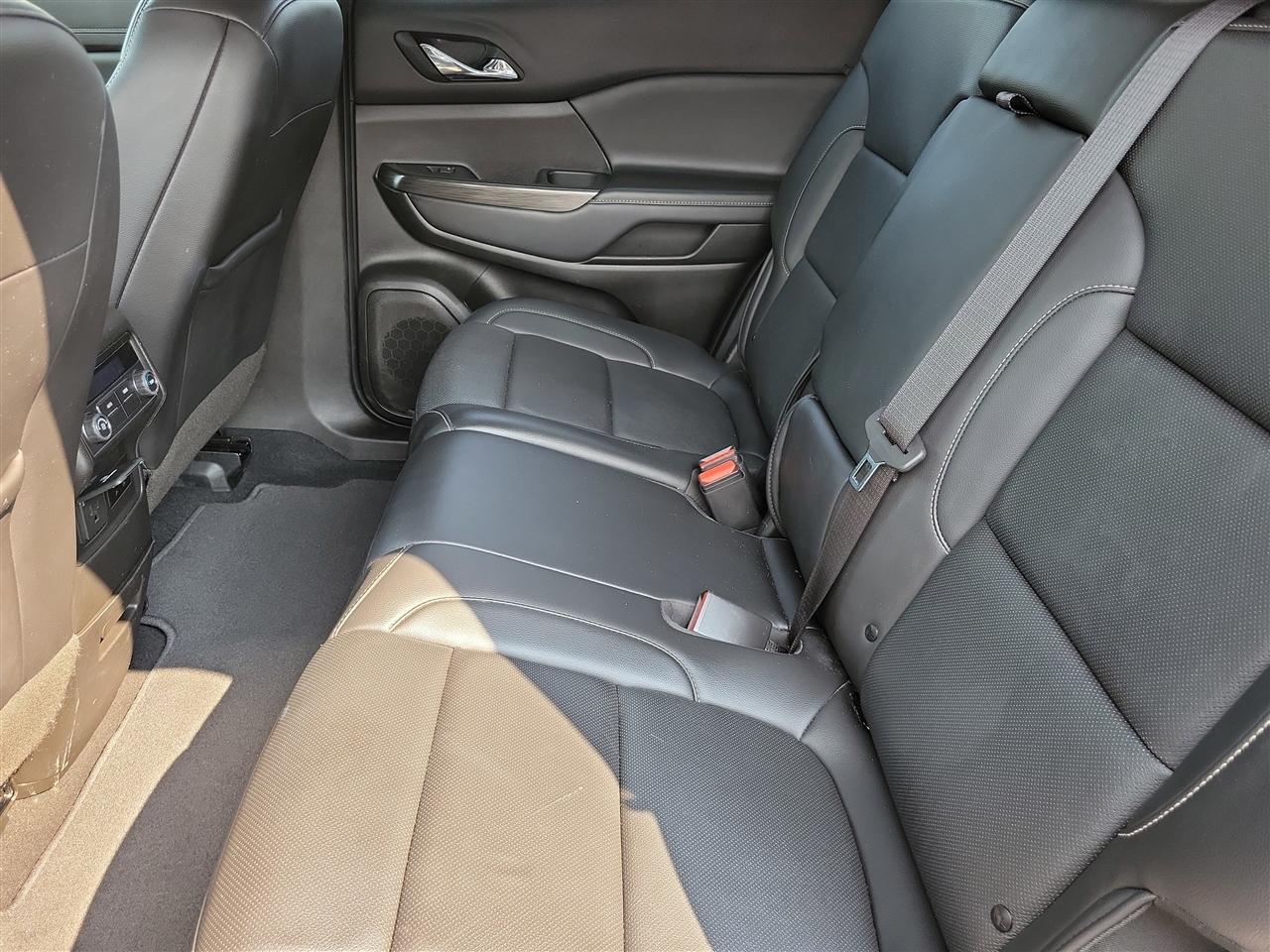 GMC Acadia SLT AWD 2023