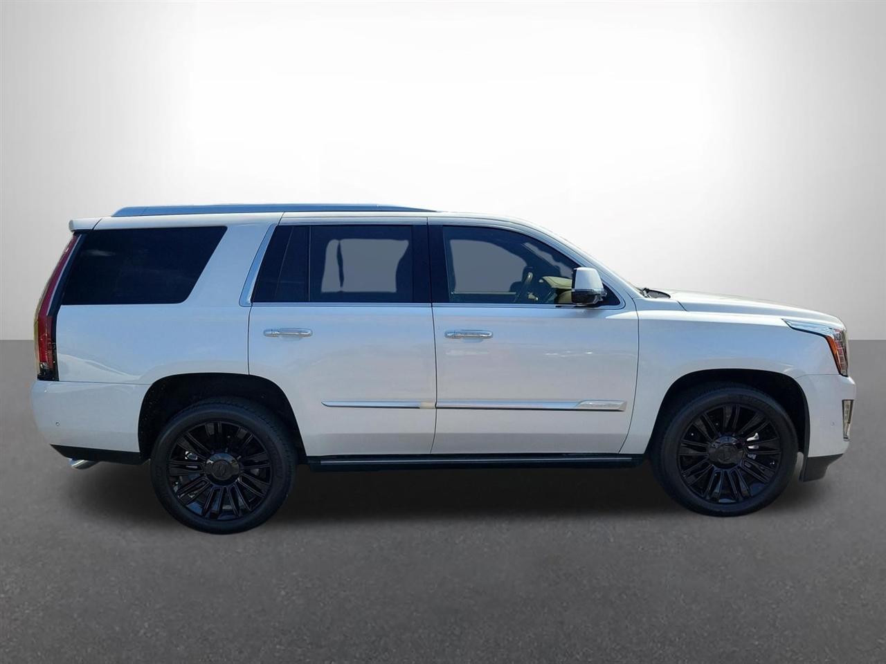 Cadillac Escalade Platinum 2WD 2020
