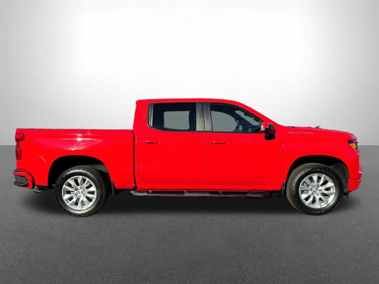 Chevrolet Silverado 1500 Custom Crew Cab 4WD 2024