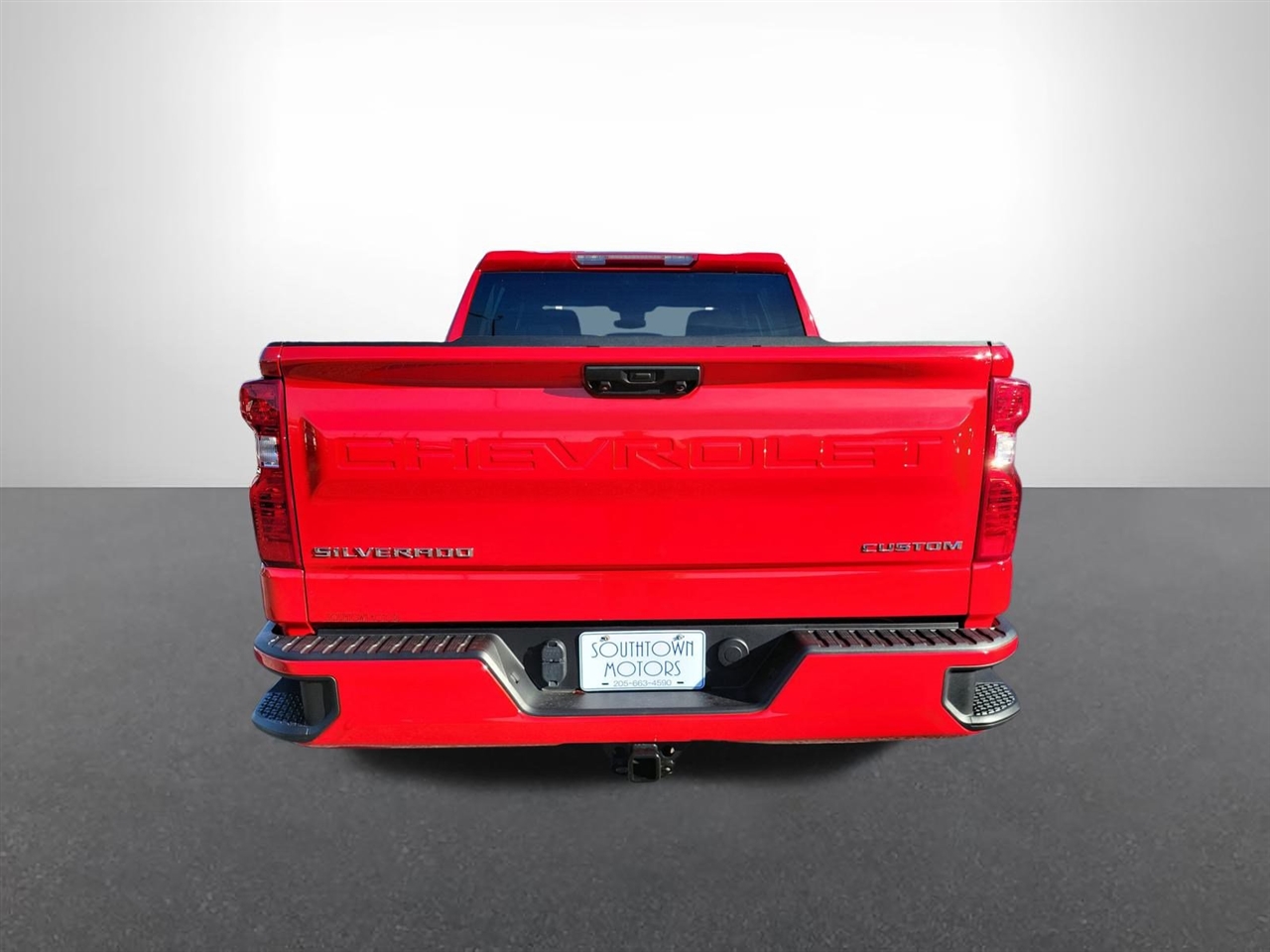 Chevrolet Silverado 1500 Custom Crew Cab 4WD 2024