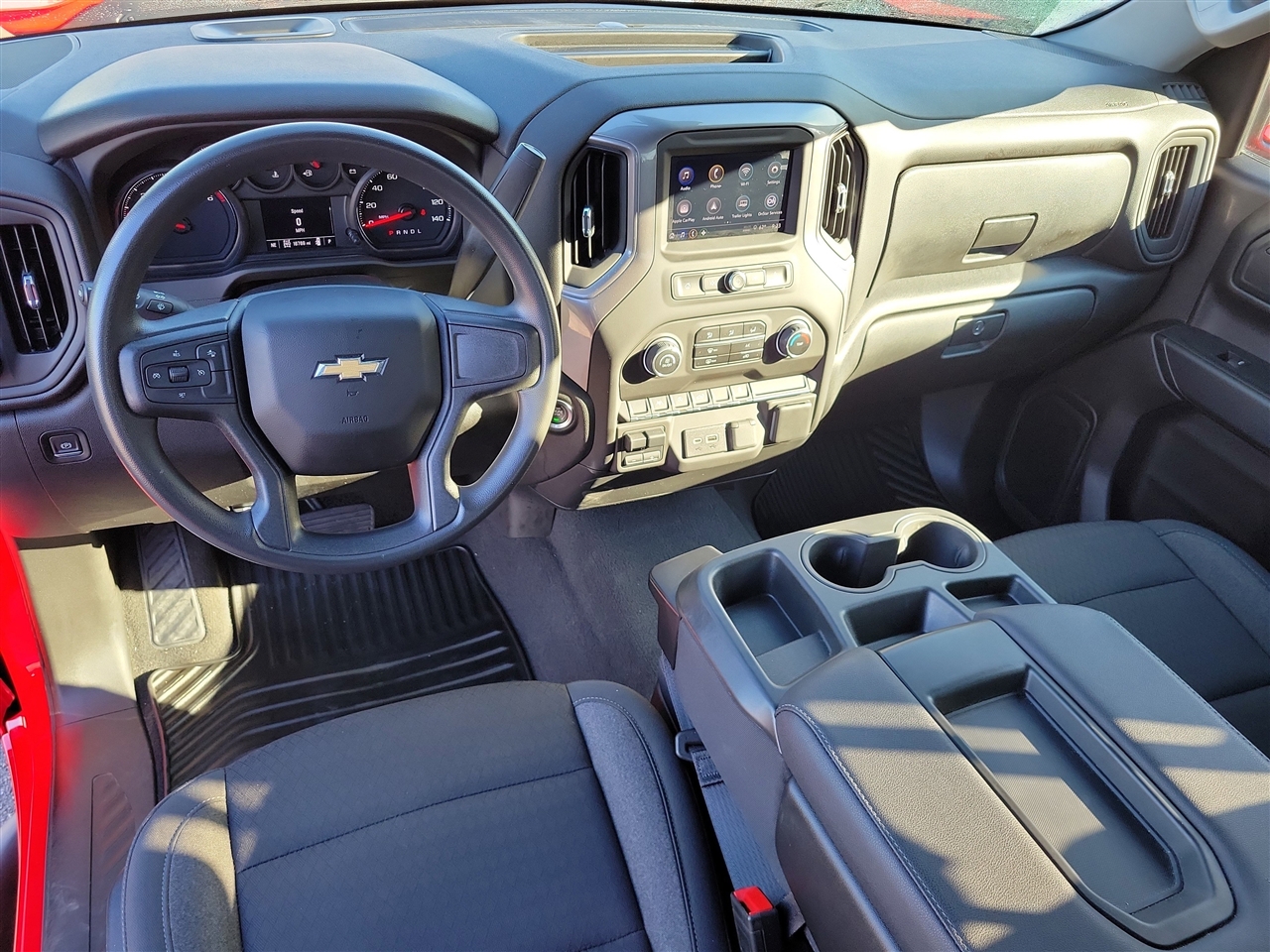 Chevrolet Silverado 1500 Custom Crew Cab 4WD 2024