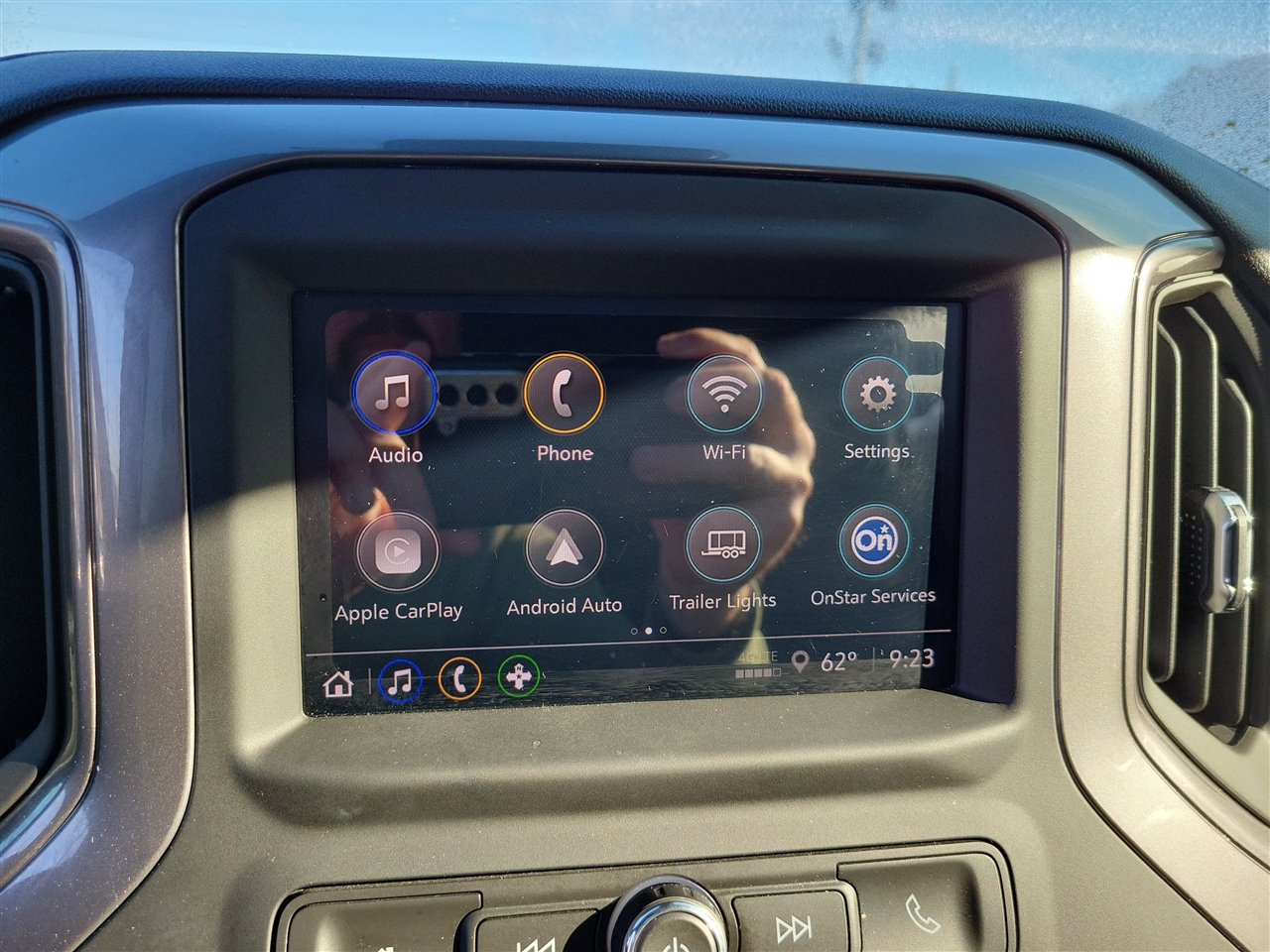 Chevrolet Silverado 1500 Custom Crew Cab 4WD 2024