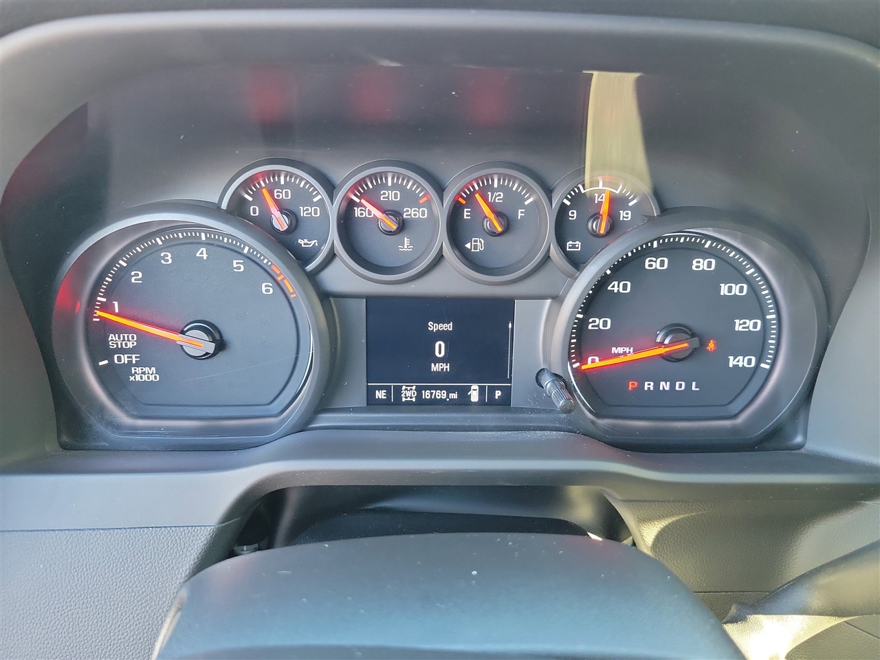 Chevrolet Silverado 1500 Custom Crew Cab 4WD 2024