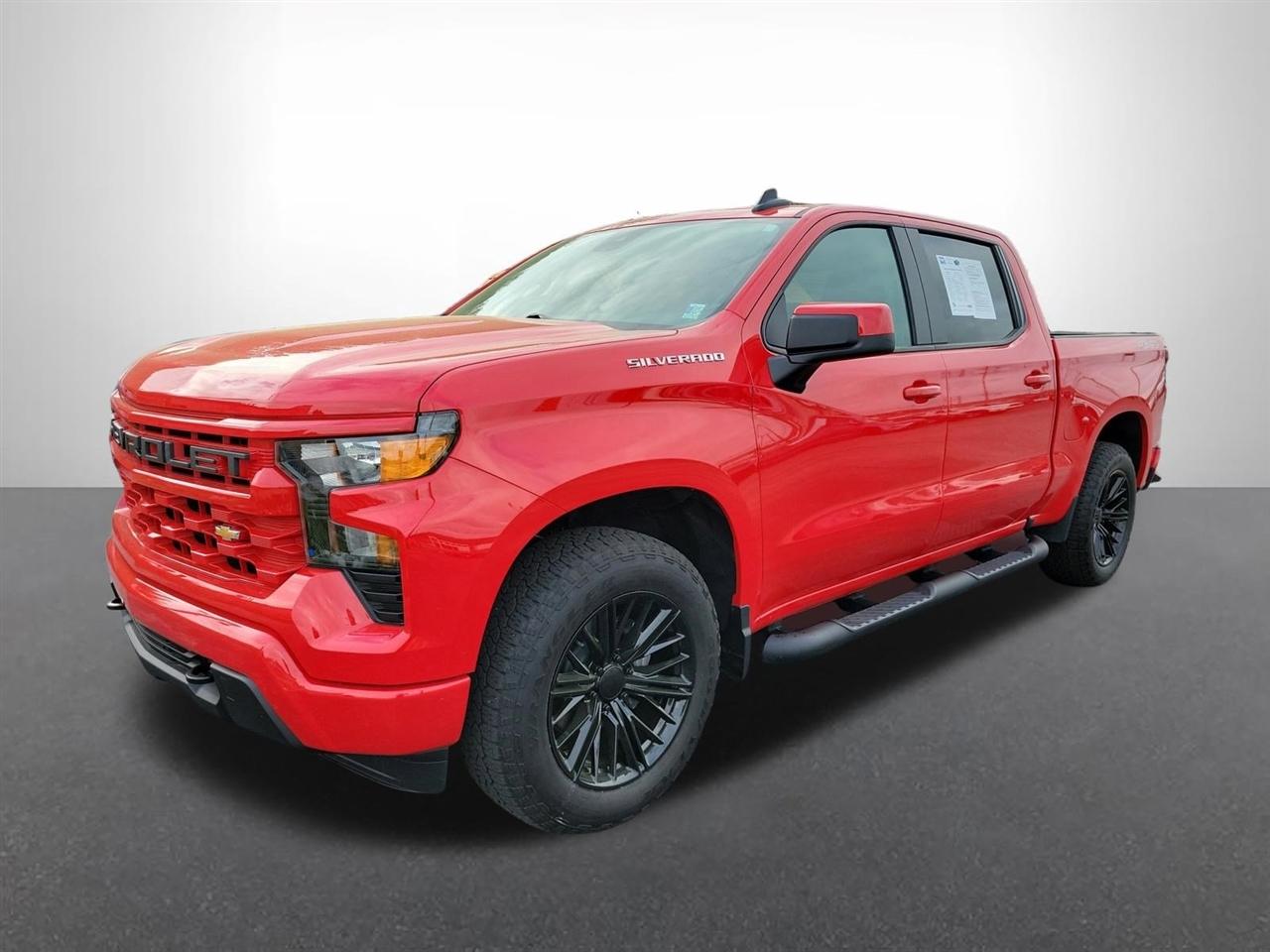 Chevrolet Silverado 1500 Custom Crew Cab 4WD 2024