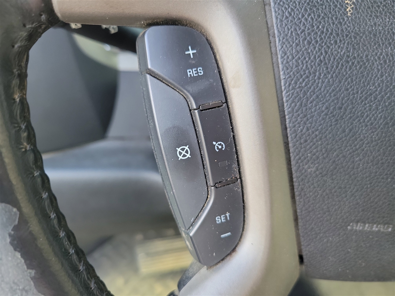 GMC Sierra 1500 SLE Crew Cab 4WD 2012