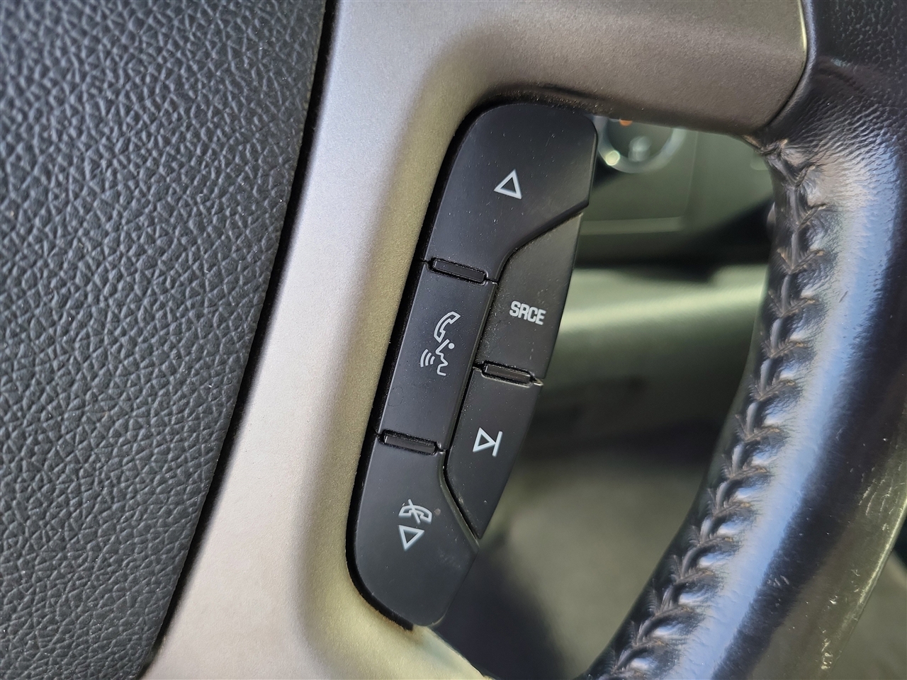 GMC Sierra 1500 SLE Crew Cab 4WD 2012