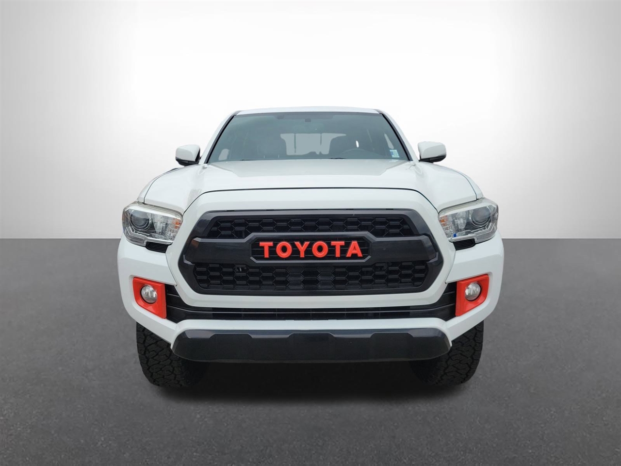 Toyota Tacoma SR5 Double Cab Long Bed V6 6AT 2WD 2017