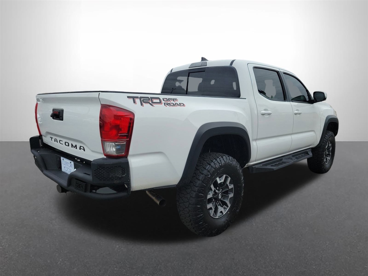 Toyota Tacoma SR5 Double Cab Long Bed V6 6AT 2WD 2017