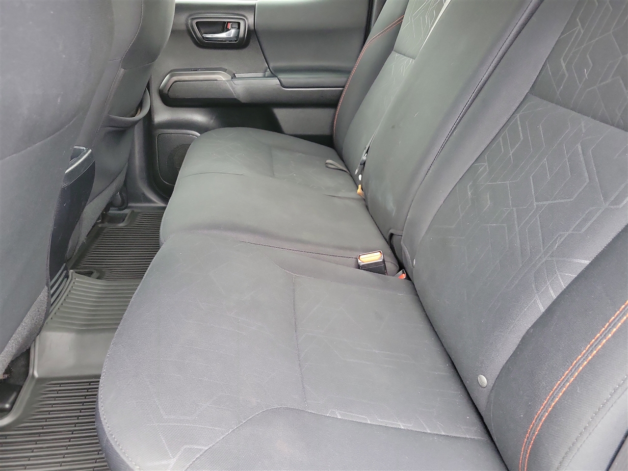 Toyota Tacoma SR5 Double Cab Long Bed V6 6AT 2WD 2017