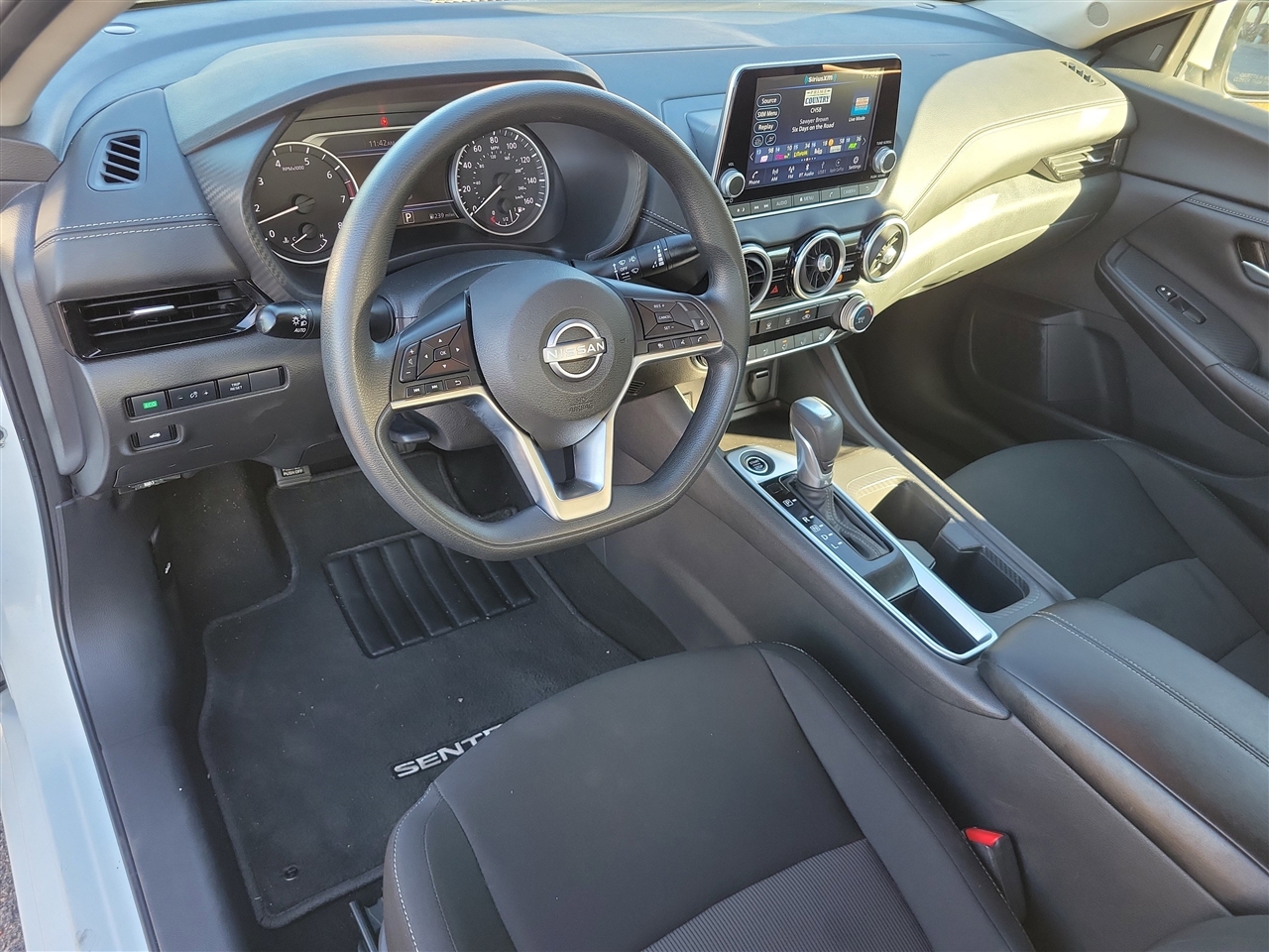 Nissan Sentra SV 2025