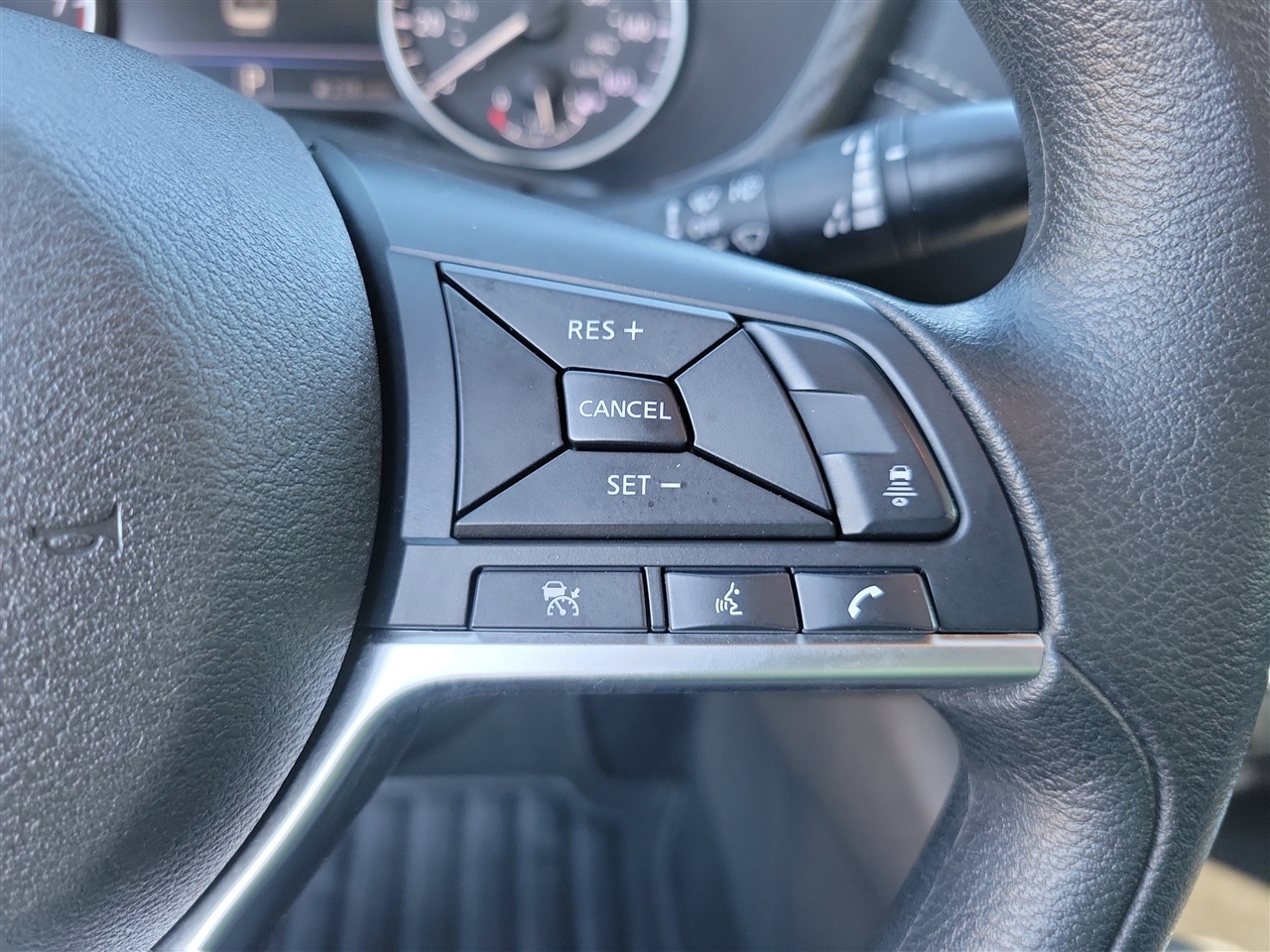 Nissan Sentra SV 2025