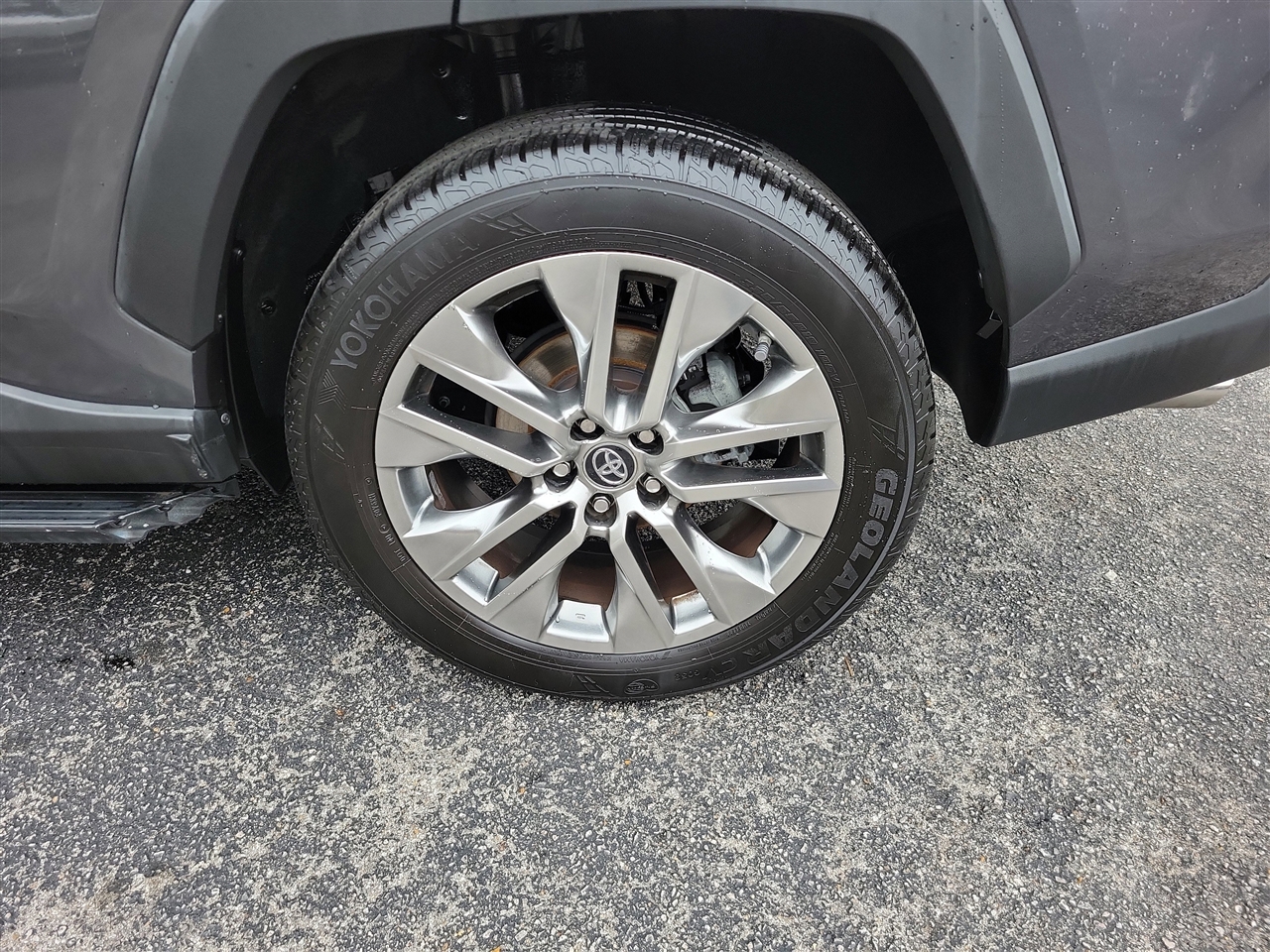 Toyota RAV4 XLE Premium 2019