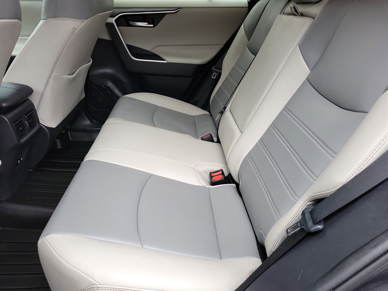 Toyota RAV4 XLE Premium 2019