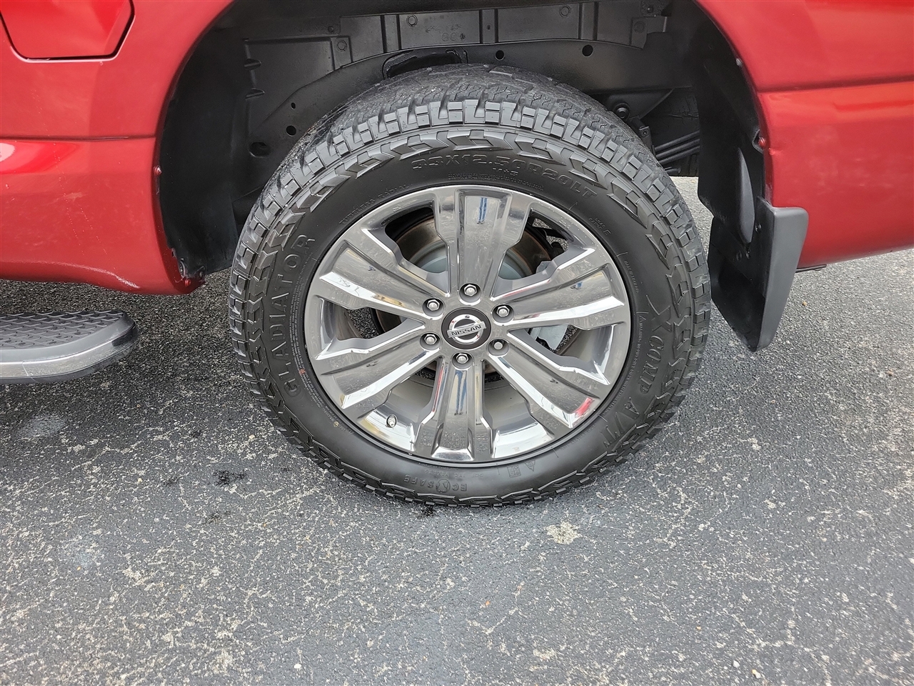 Nissan Titan SL Crew Cab 4WD 2019