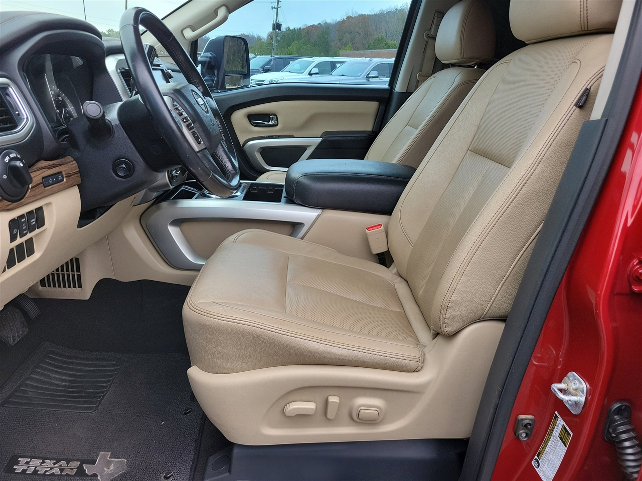 Nissan Titan SL Crew Cab 4WD 2019