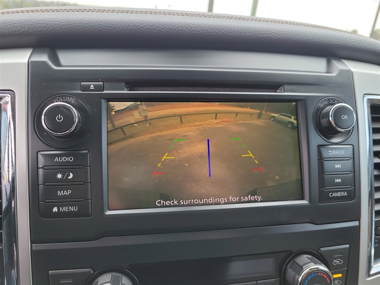 Nissan Titan SL Crew Cab 4WD 2019