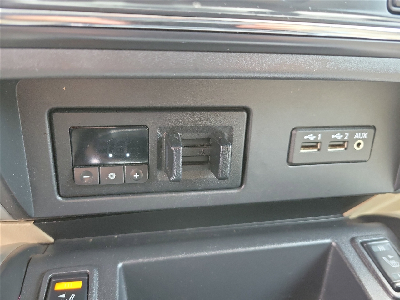 Nissan Titan SL Crew Cab 4WD 2019