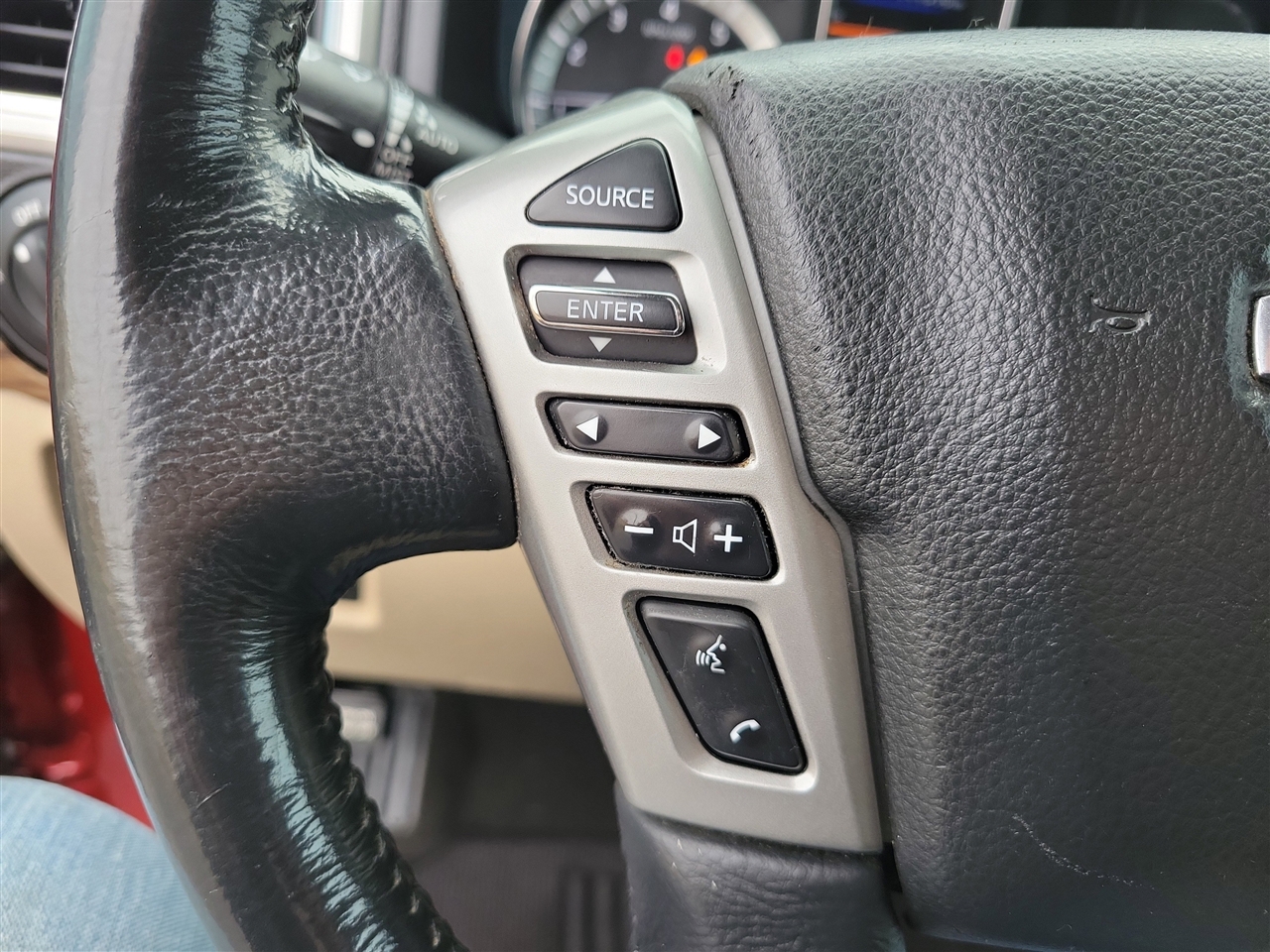 Nissan Titan SL Crew Cab 4WD 2019