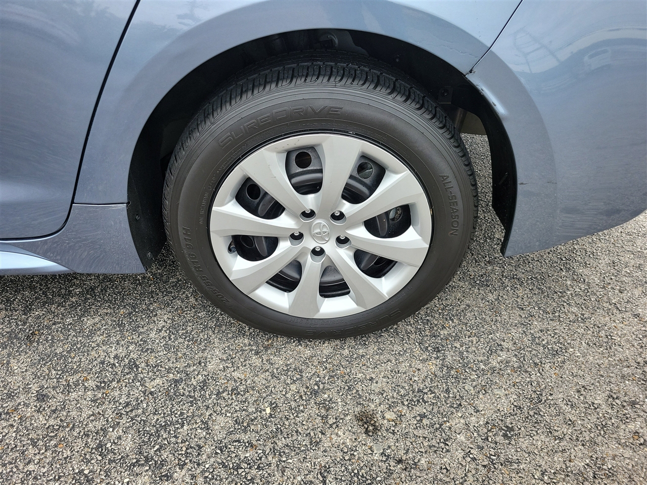 Toyota Corolla LE 2024