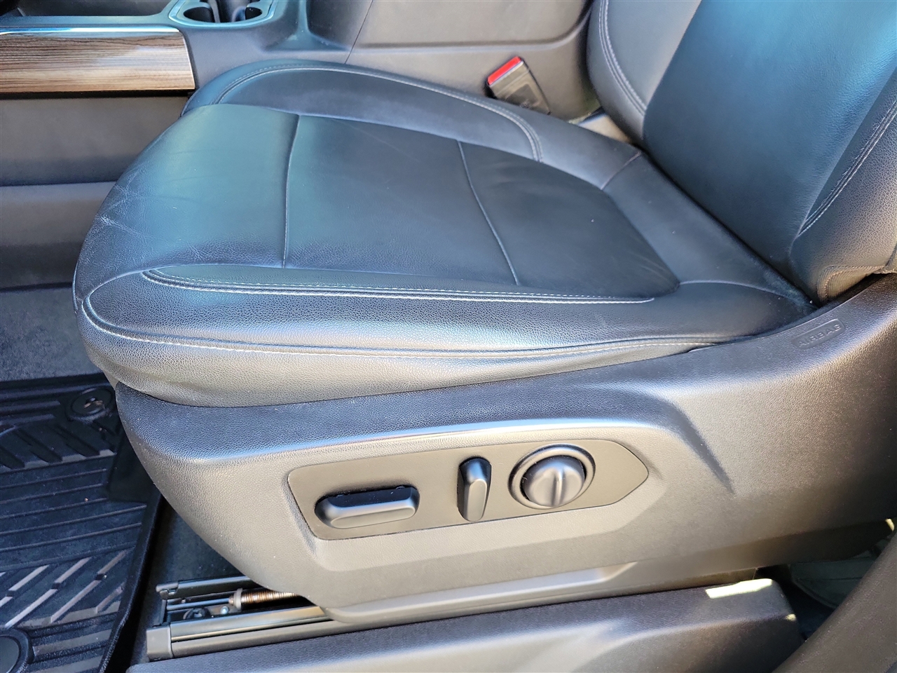 Chevrolet Silverado 1500 LT Trail Boss Crew Cab 4WD 2021