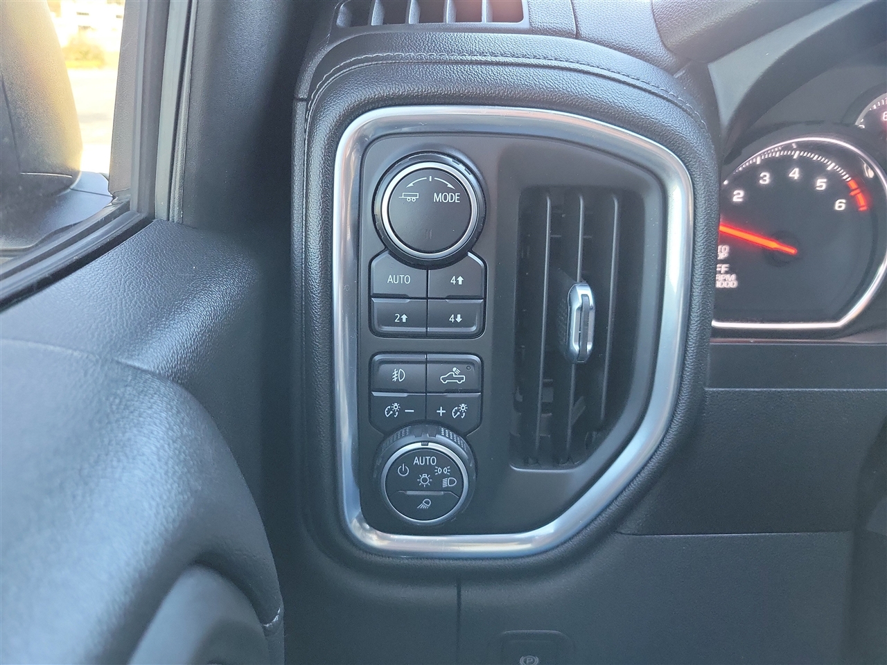 Chevrolet Silverado 1500 LT Trail Boss Crew Cab 4WD 2021