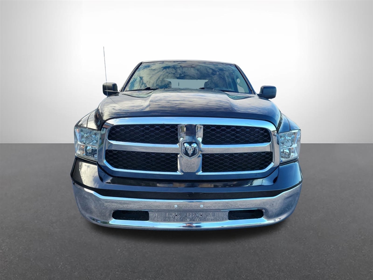 RAM 1500 Classic Tradesman Crew Cab LWB 4WD 2019
