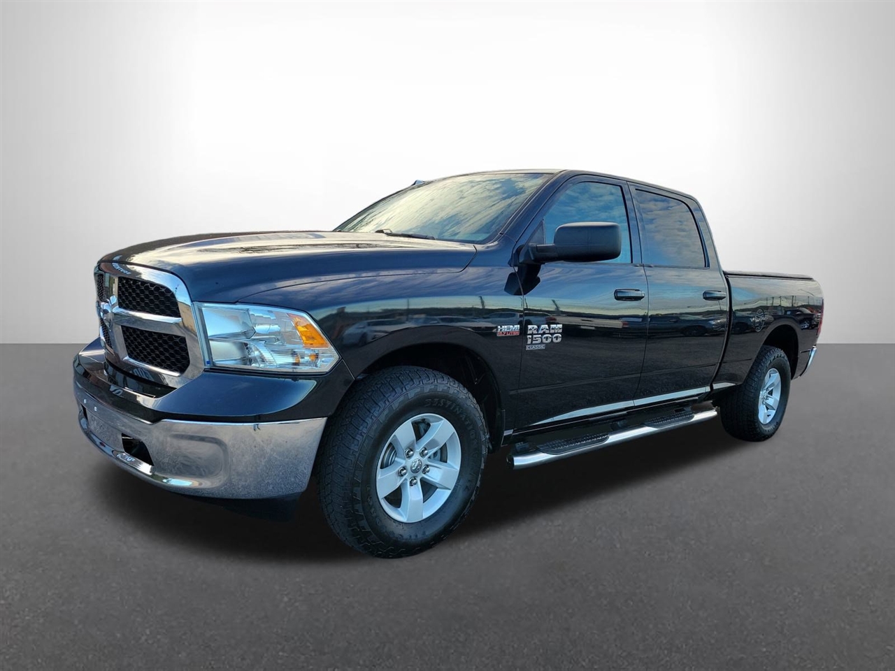 RAM 1500 Classic Tradesman Crew Cab LWB 4WD 2019