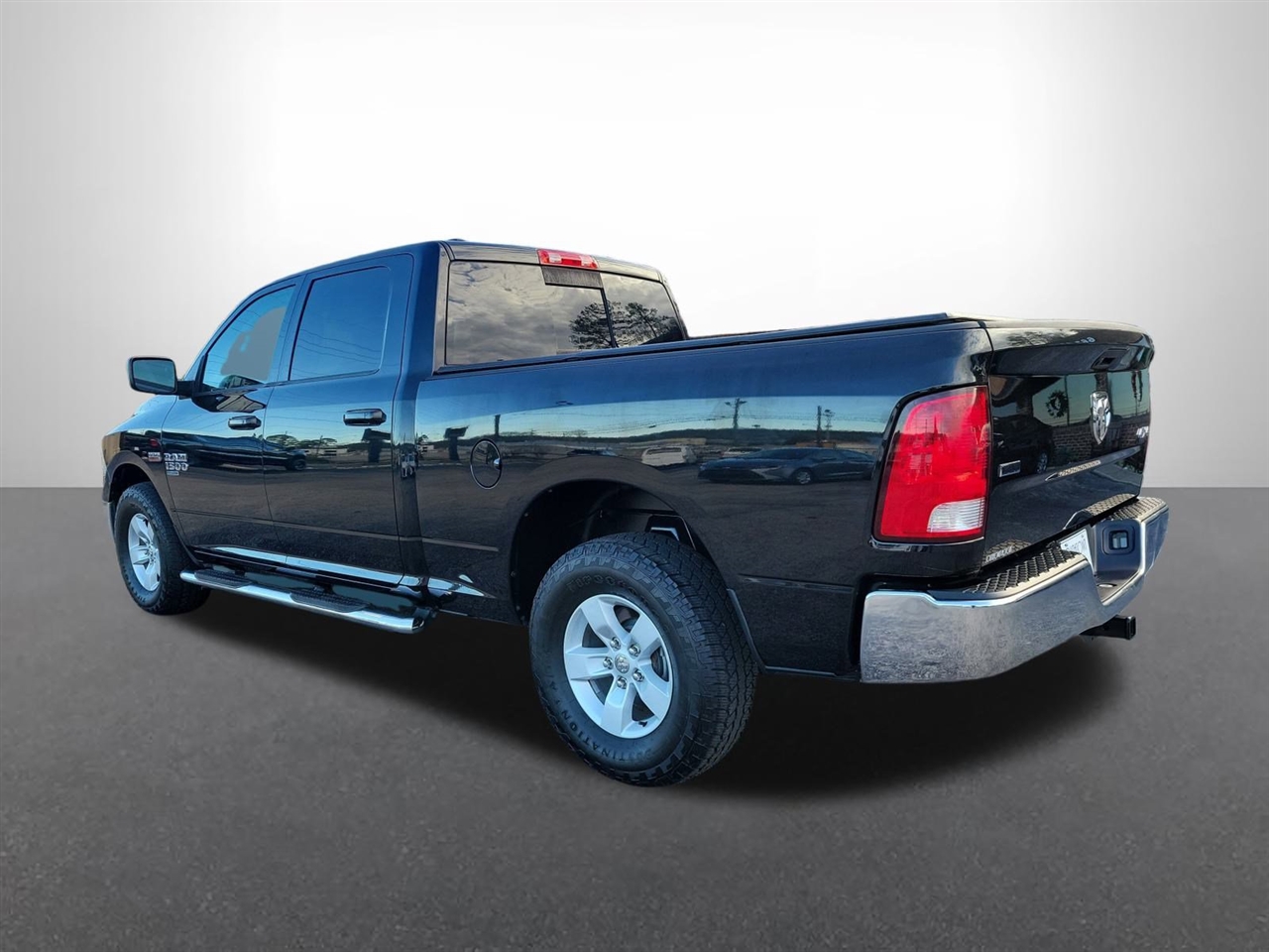 RAM 1500 Classic Tradesman Crew Cab LWB 4WD 2019