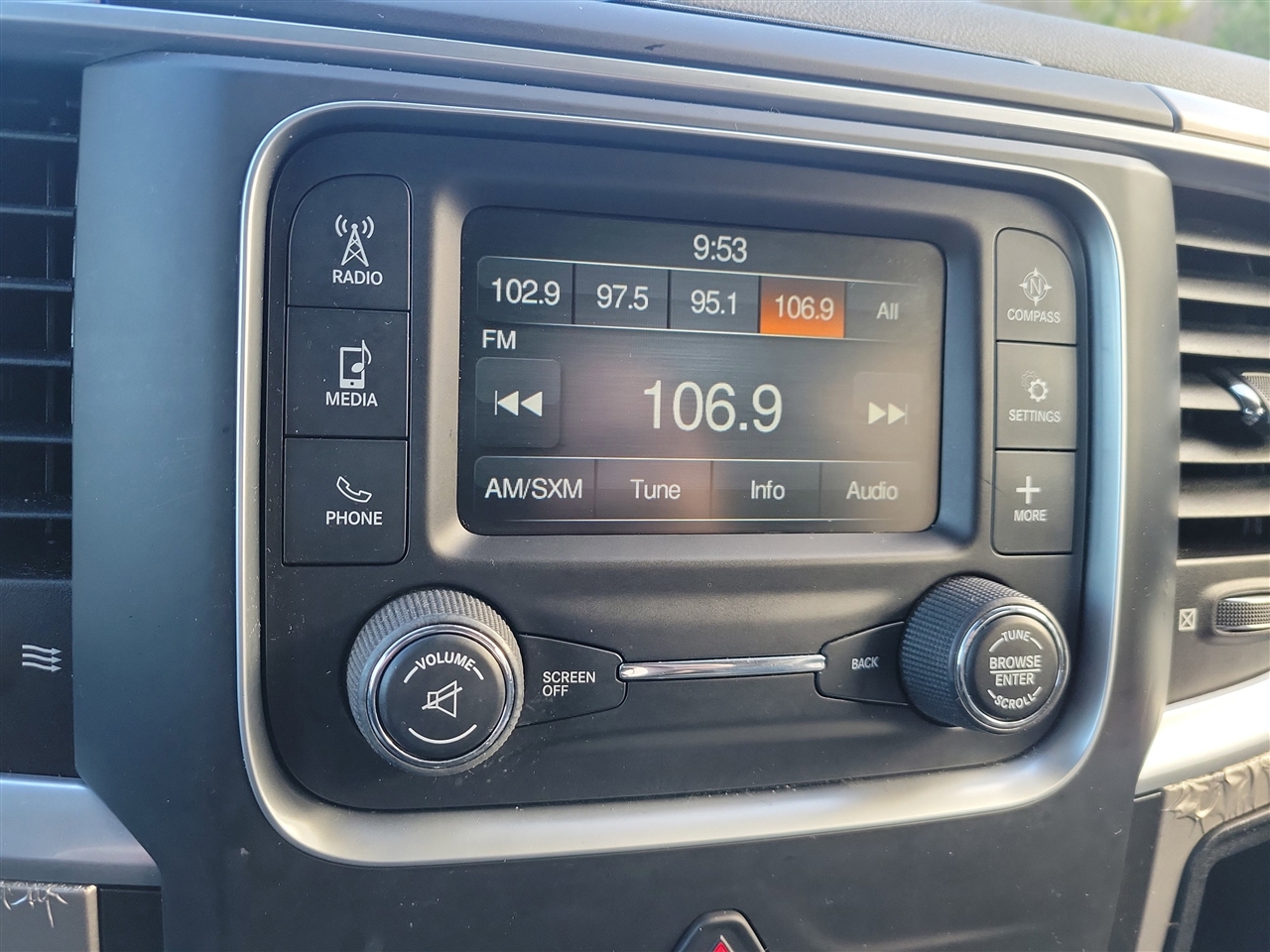 RAM 1500 Classic Tradesman Crew Cab LWB 4WD 2019