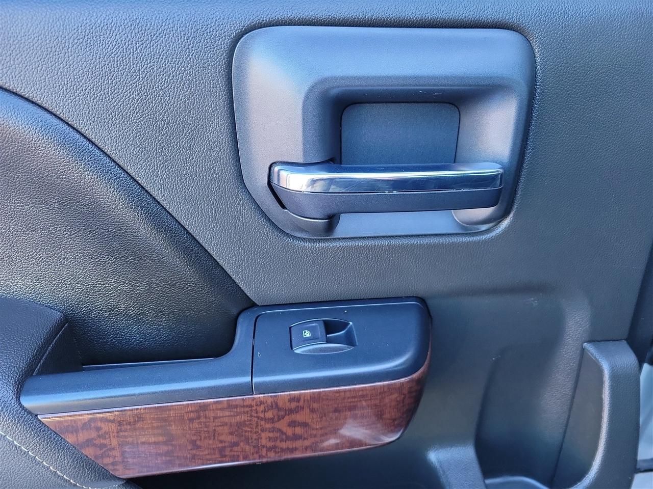 GMC Sierra 1500 SLT Crew Cab Long Box 4WD 2017