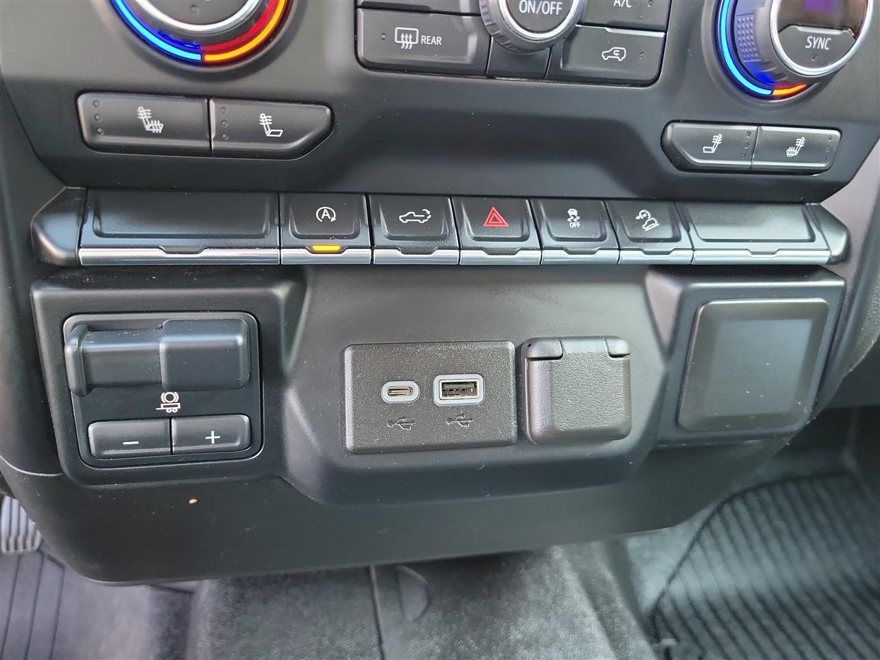 Chevrolet Silverado 1500 RST Crew Cab 4WD 2021