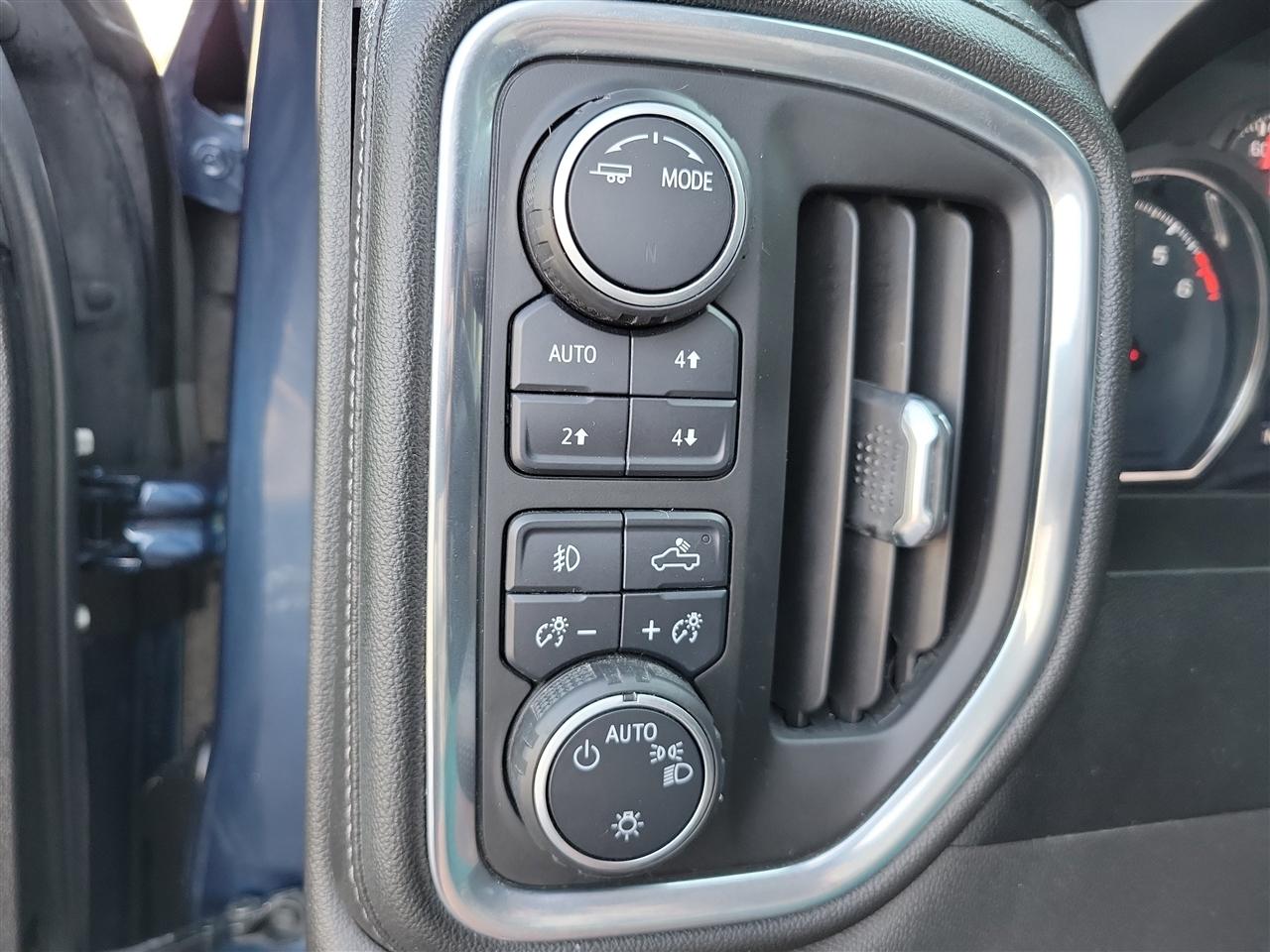 Chevrolet Silverado 1500 RST Crew Cab 4WD 2021