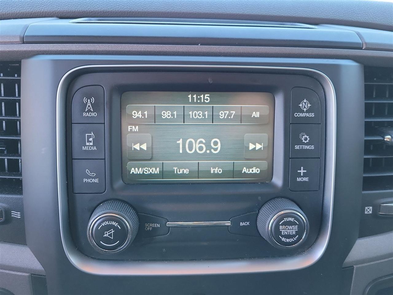 RAM 1500 Tradesman Crew Cab SWB 2WD 2018