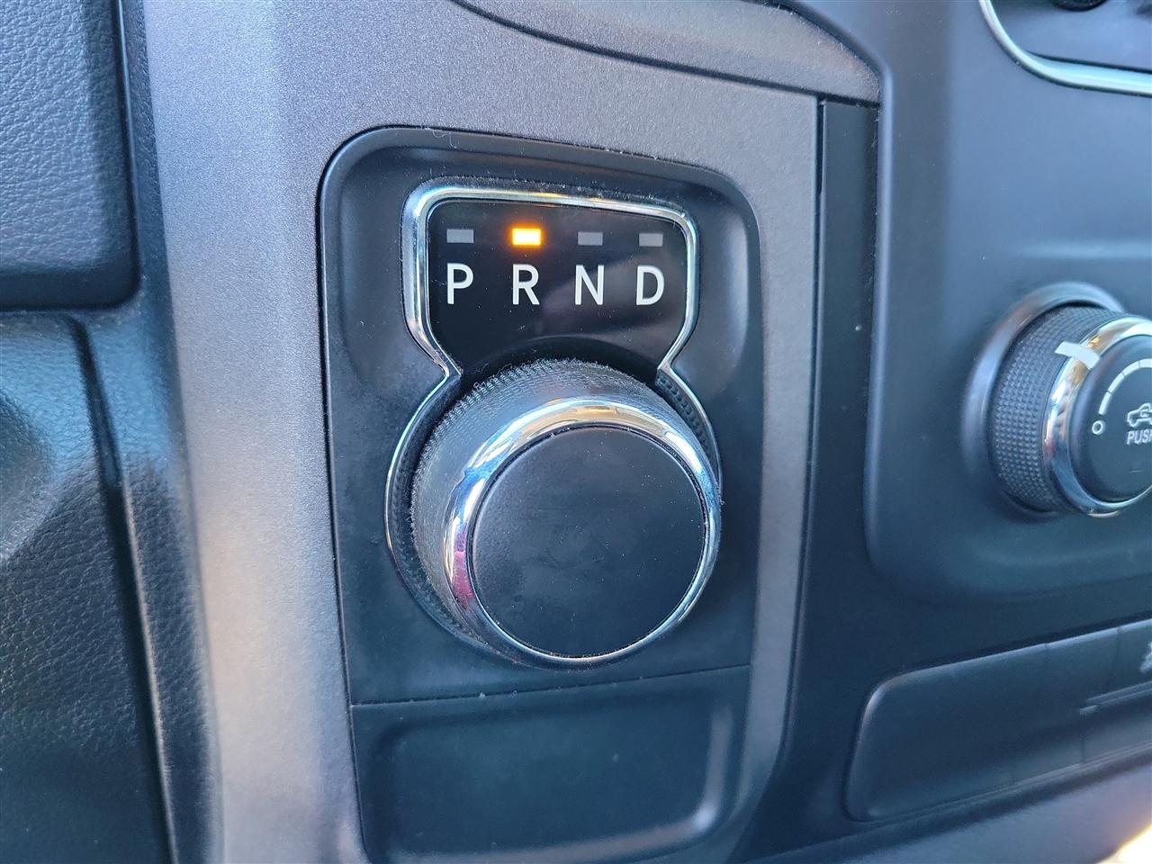 RAM 1500 Tradesman Crew Cab SWB 2WD 2018